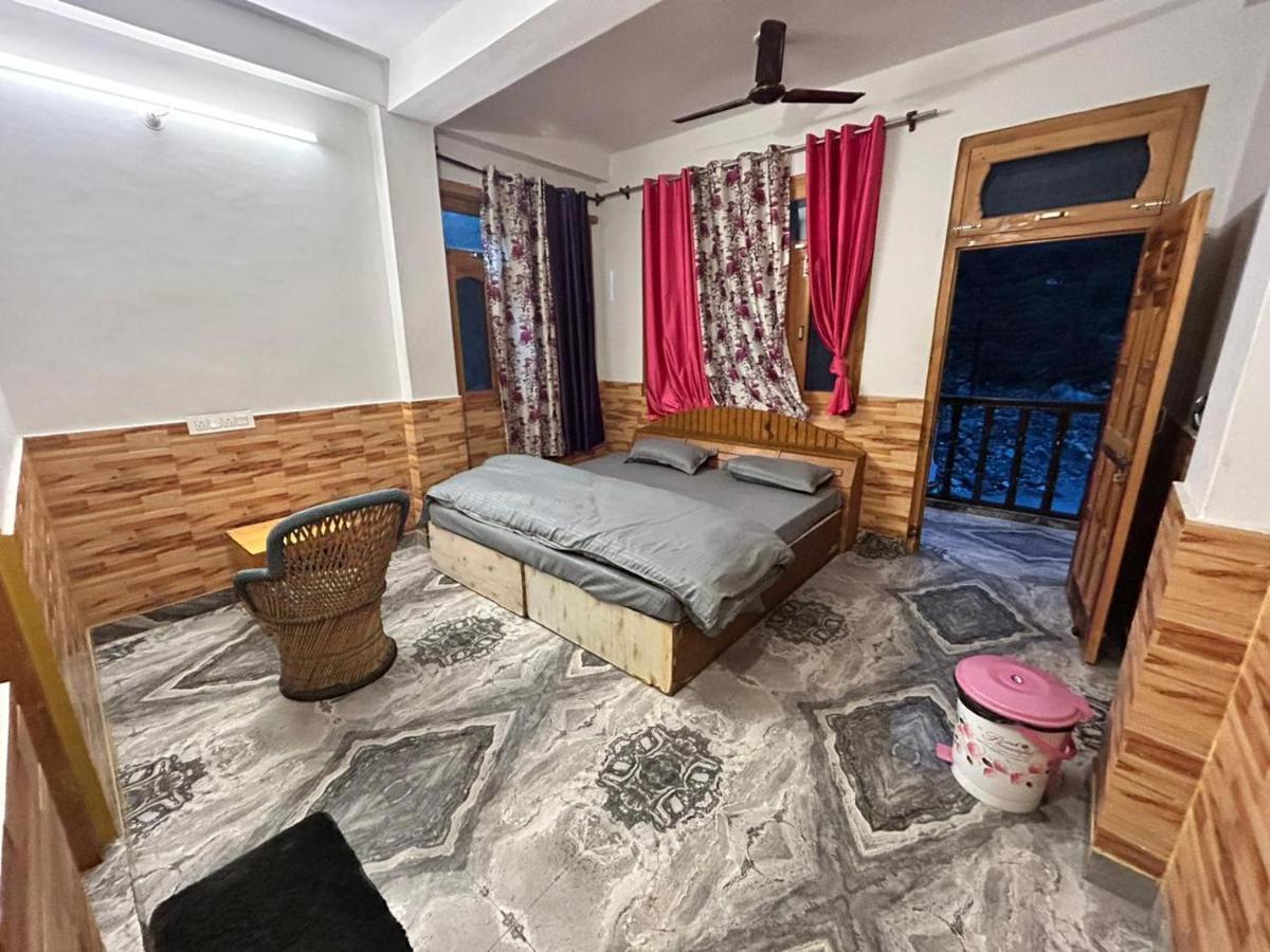 Flipsyde Retreat Hotel Kasol Exterior photo