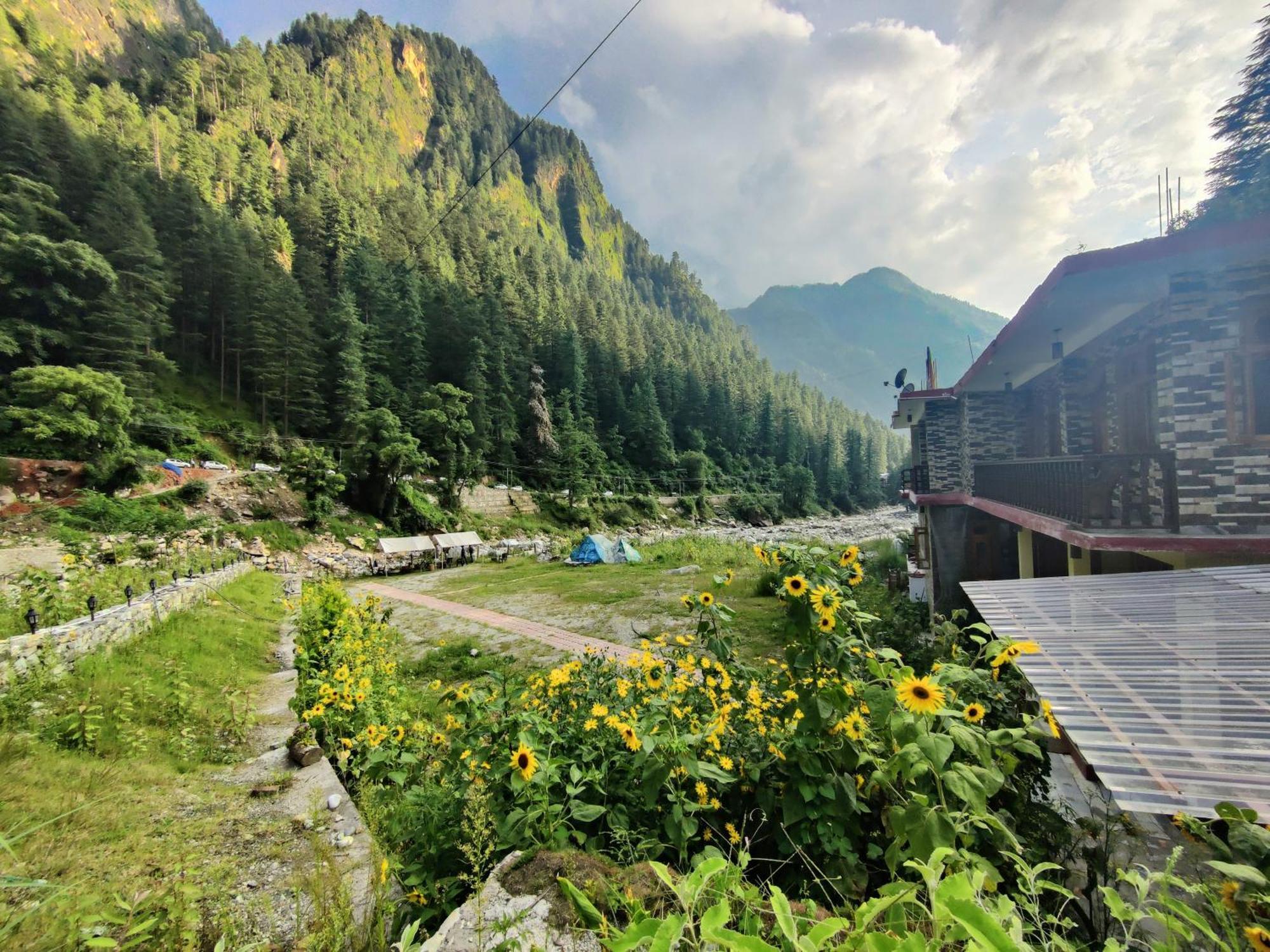 Flipsyde Retreat Hotel Kasol Exterior photo