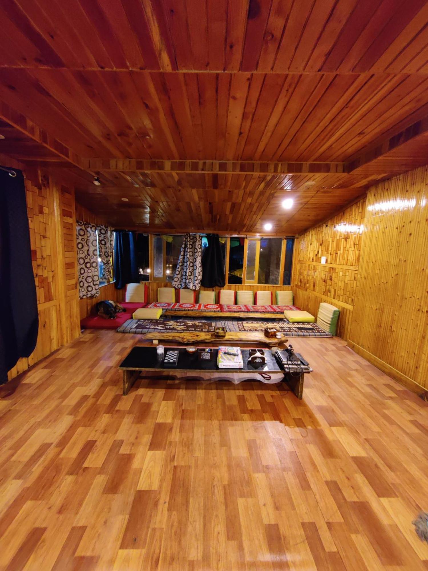 Flipsyde Retreat Hotel Kasol Exterior photo