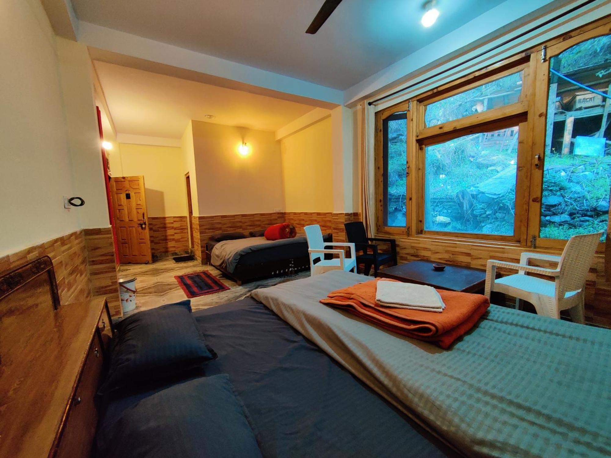 Flipsyde Retreat Hotel Kasol Exterior photo