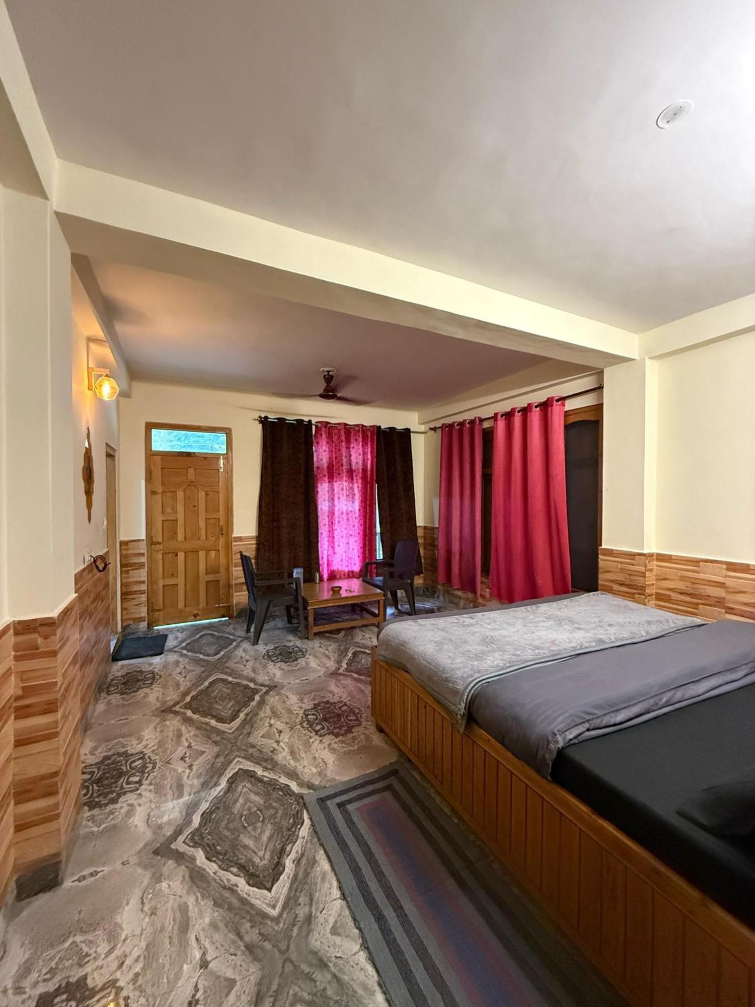 Flipsyde Retreat Hotel Kasol Exterior photo