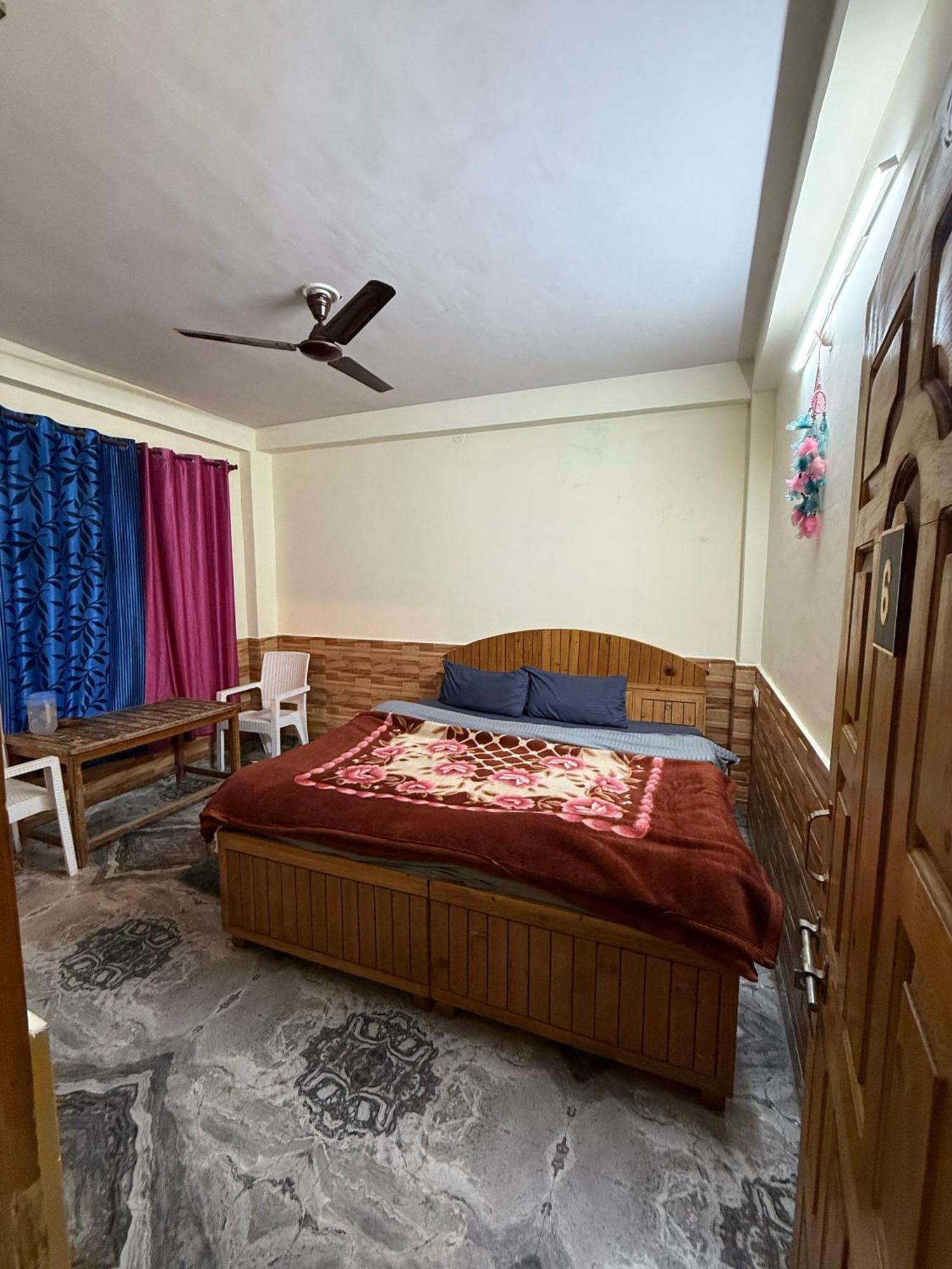 Flipsyde Retreat Hotel Kasol Exterior photo